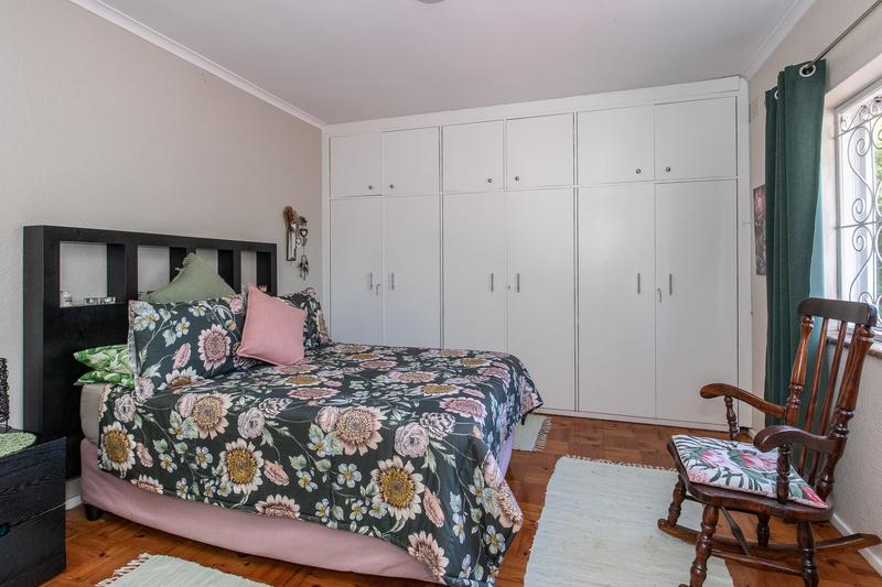 To Let 3 Bedroom Property for Rent in Meadowridge Western Cape